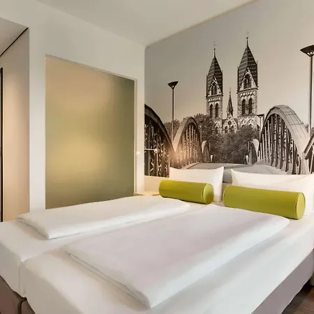 Hotel Super 8 Freiburg im Breisgau